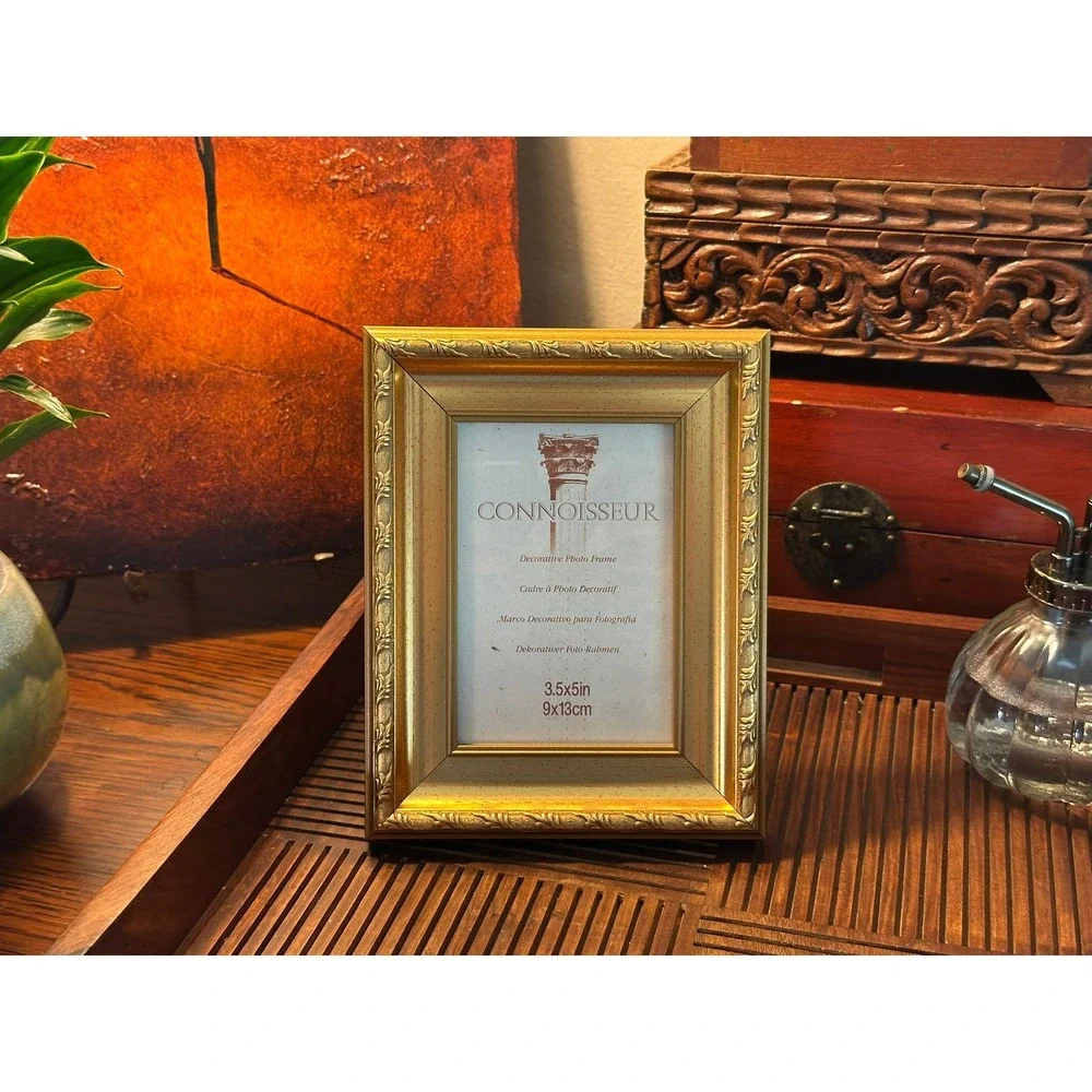 Connoisseur Gold Gilded Vintage Decorative Photo Frame 3.5x5 Tabletop USA